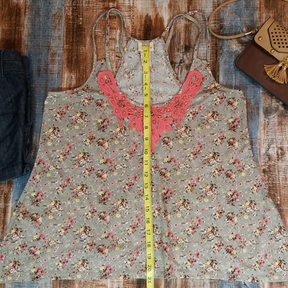 Daytrip Racerback Embellished Floral Tank - Picture 4 of 7